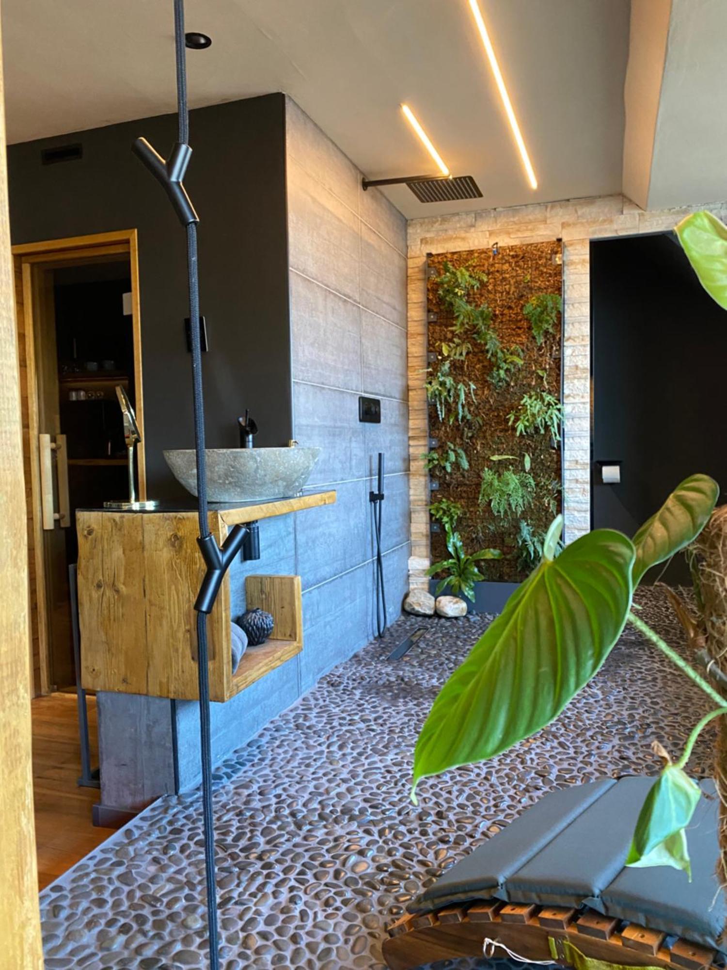 Private Wellness Suiten Mit Whirlpool Essen Dış mekan fotoğraf